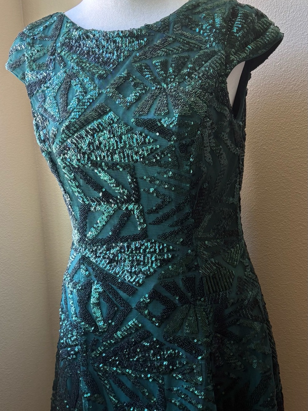 Emerald Sequin Cap-Sleeve Dress
